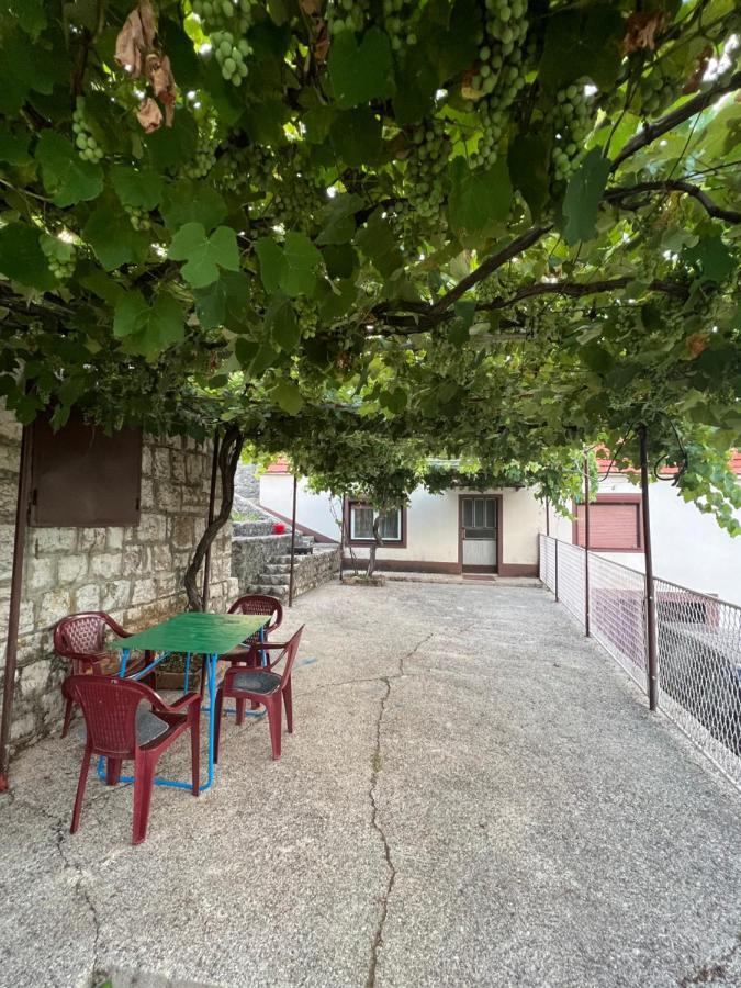 Kuca Za Odmor Villa Nikšić Eksteriør billede